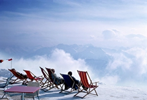 Gerry Cranham Stampe: Skiing