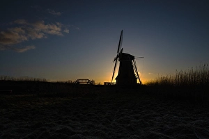 Windmill At Sunrise Stampe: Dutch windmill