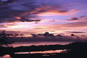 Red Sky At Sunset Stampe: Sunset