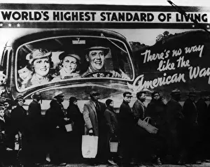 Great Depression Era Stampe: Bread Line